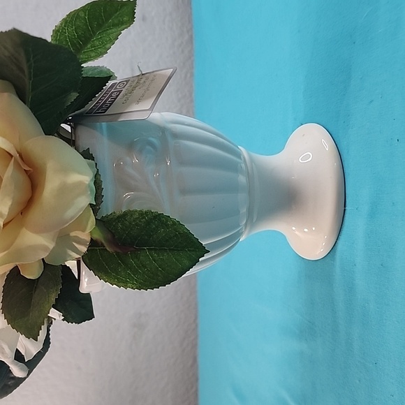 NWT Classic Home Upstate Collection Floral Arrangement - Picture 2 of 8